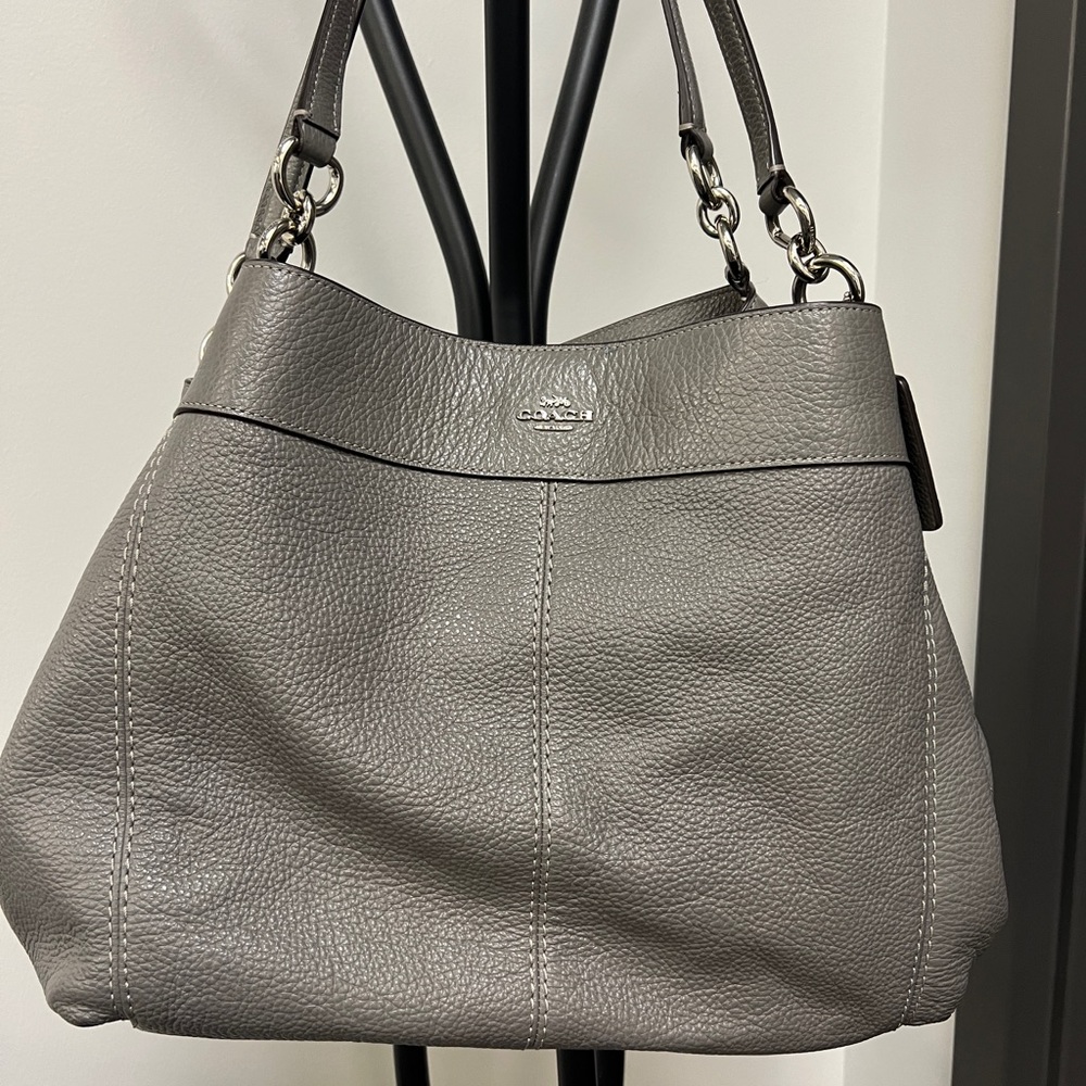 Gray leather coach purse! Gently used.